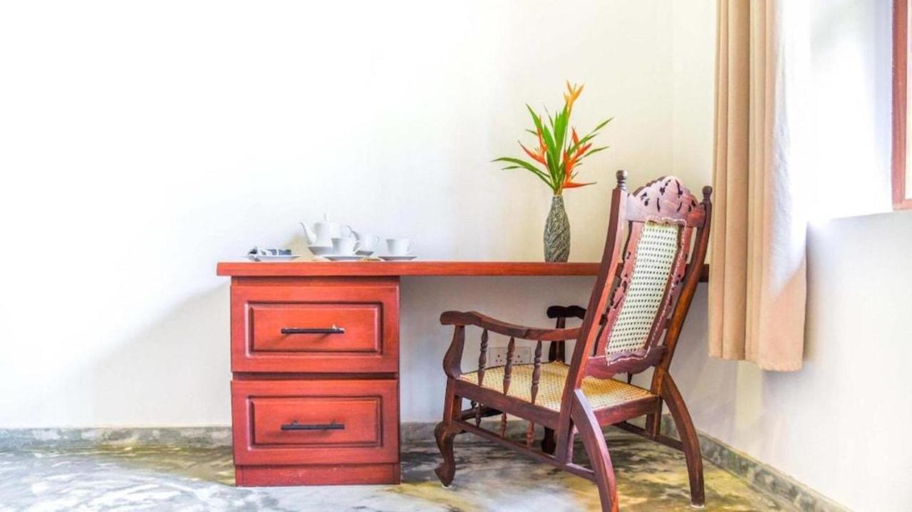 Antique Ceylon Villa Ахангама Екстериор снимка